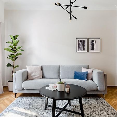 Acropolis Heart 2Bd Apartment In Plaka By Upstreet 雅典 外观 照片