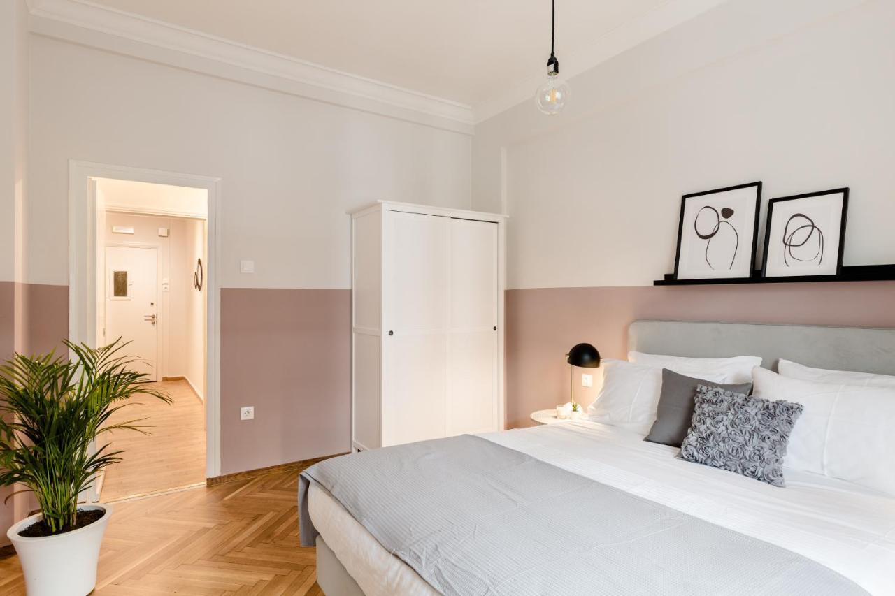 Acropolis Heart 2Bd Apartment In Plaka By Upstreet 雅典 外观 照片